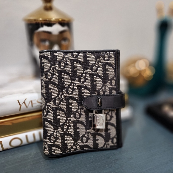 Christian dior agenda cover - Picture 2 of 5